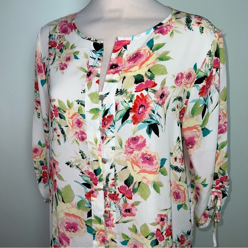 Floral Women's Top - White and Pink - Picture 2 of 11